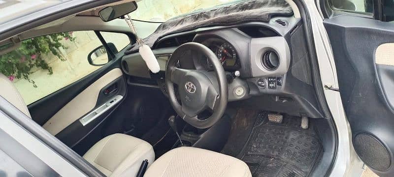 Toyota Vitz 2014 9