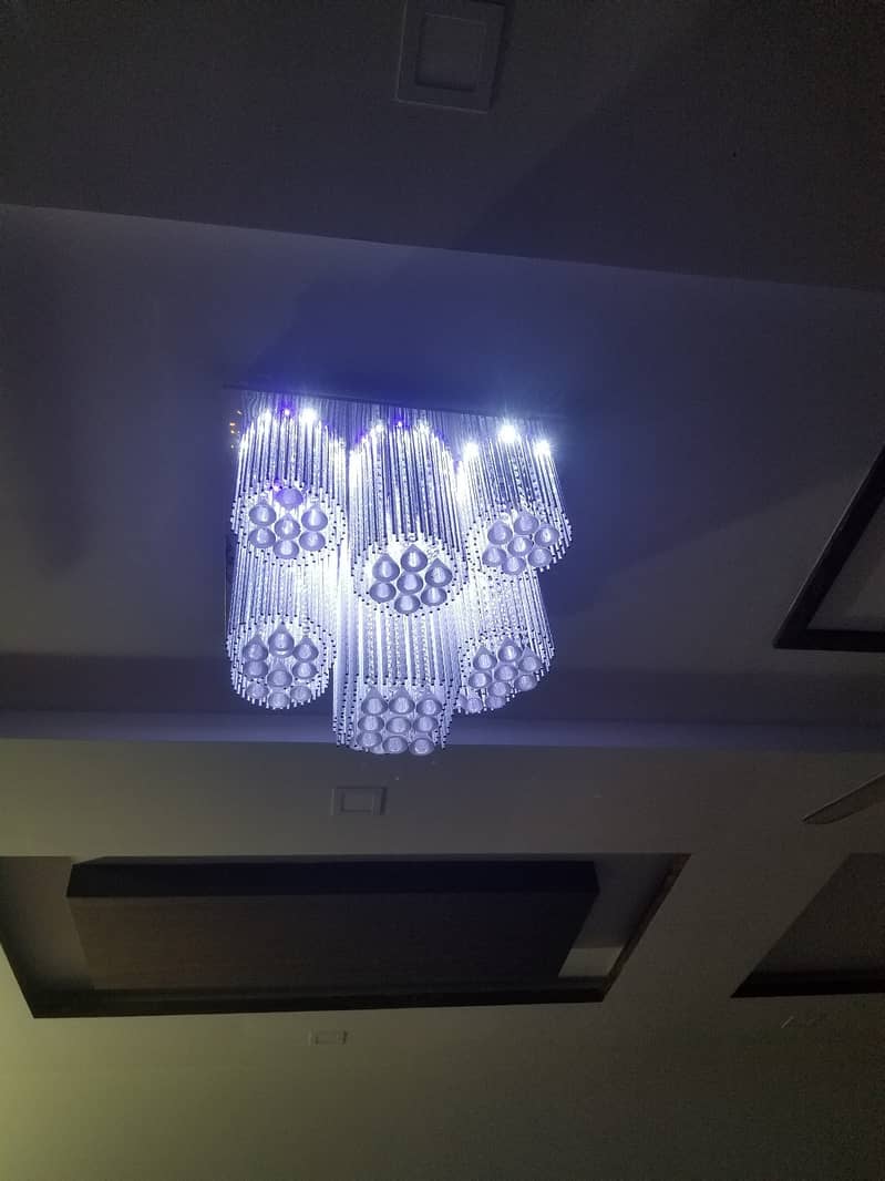 Beautiful huge chandlier with remote multi colour lights 8