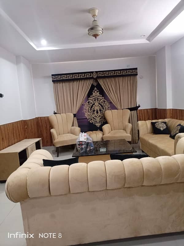 Pay Day and short time One BeD Room apartment fully furnish available for rent family apartment 2
