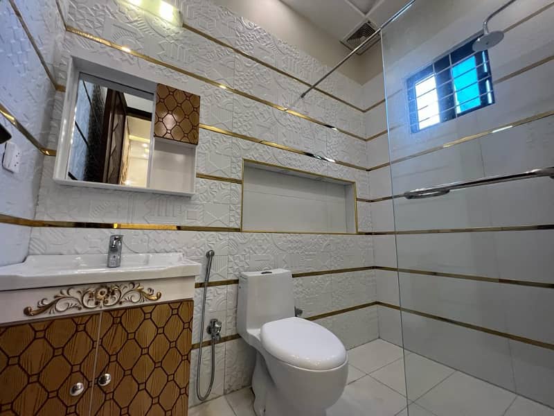 10 Marla House For Rent In Citi Housing Sialkot B Block 11