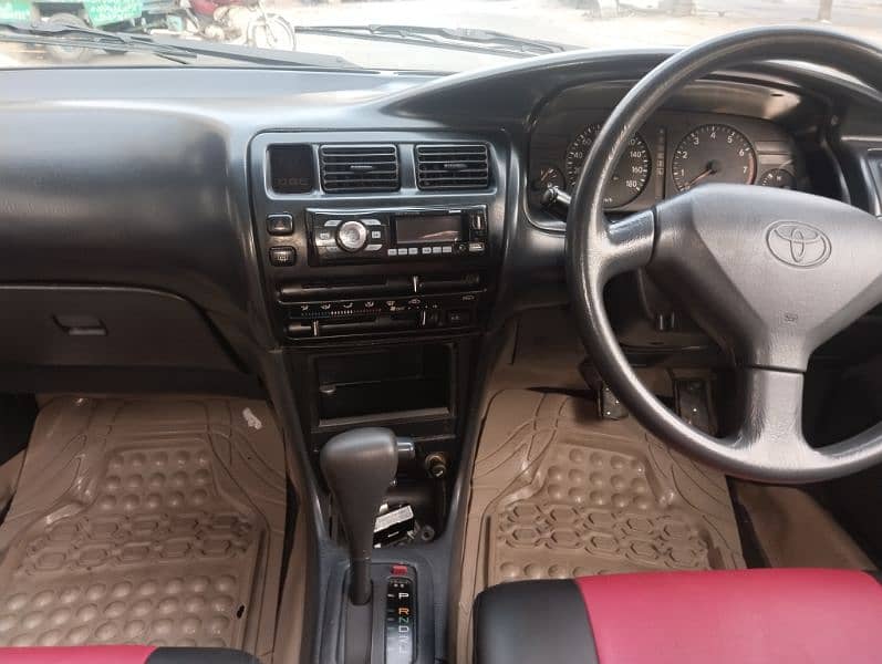 Toyota Corolla 2.0 D 1998 8