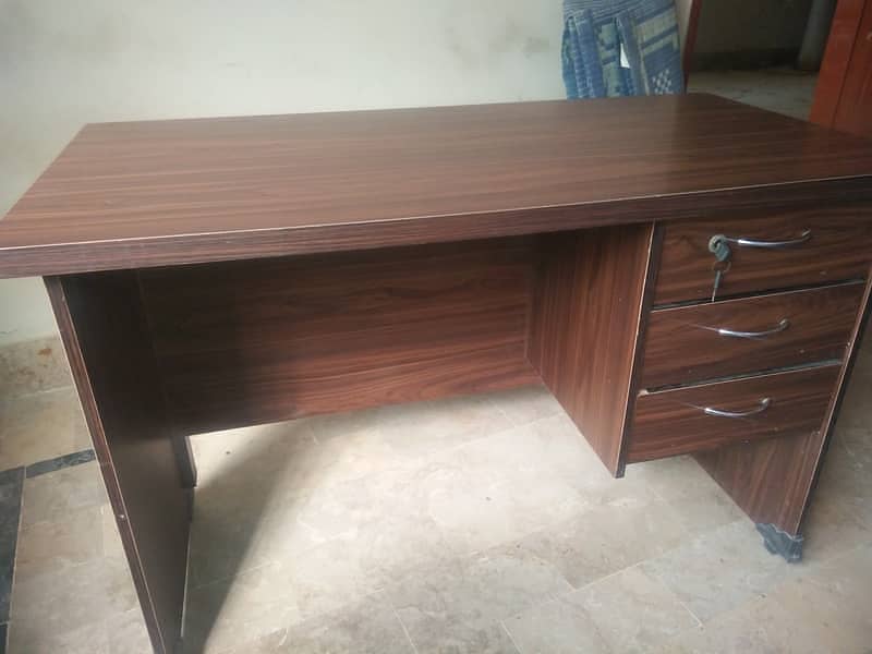 office Table And Chair Urgent sale 2