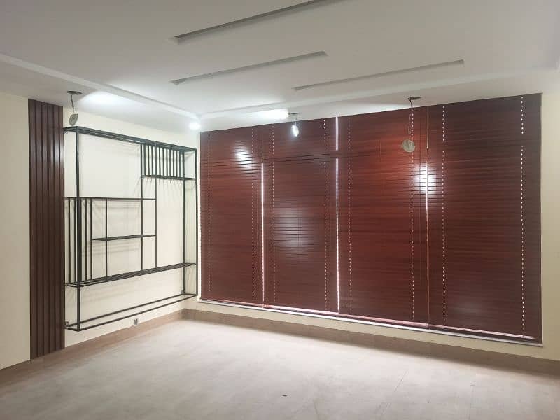 window blinds & Flooring 9