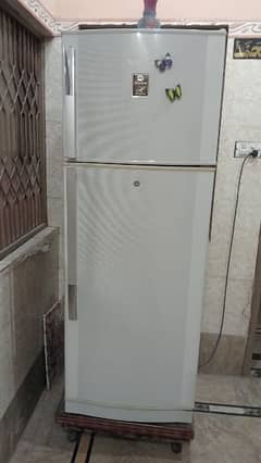 dawlance fridge for sale original condition not repair 0