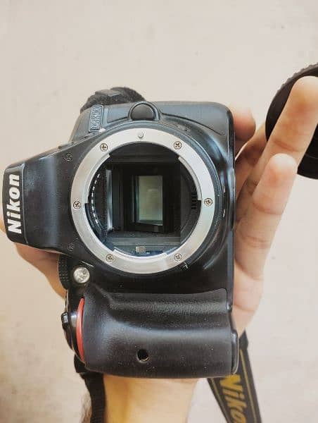 Nikon D5300 With 18-140 Lens 2