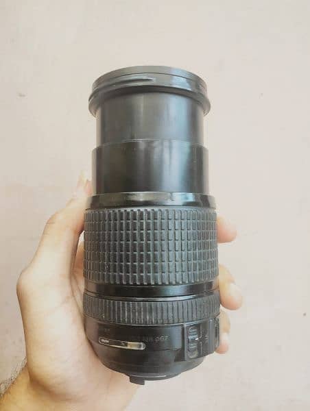 Nikon D5300 With 18-140 Lens 7
