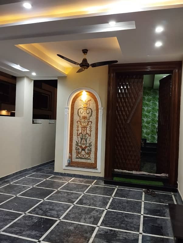 Modern Design 10 Marla House Available For Sale in Green City, Lahore 2