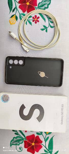 Samsung Galaxy S21 Fe 5G For Urgent Sale 4