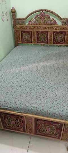 iron bed 4/6 with mattress 0