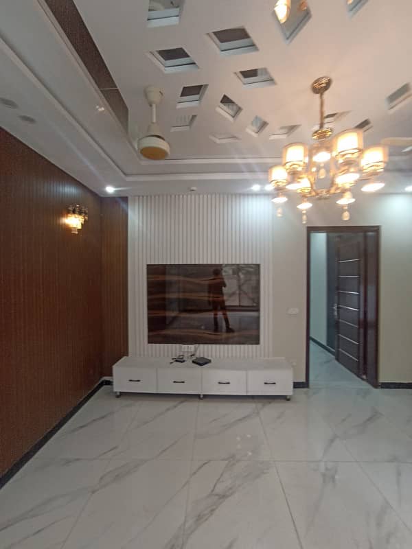 7 Marla House For Rent at DHA Phase-6 5