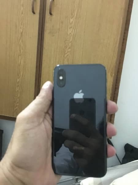 Iphone XS 64 GB Non PTA 2