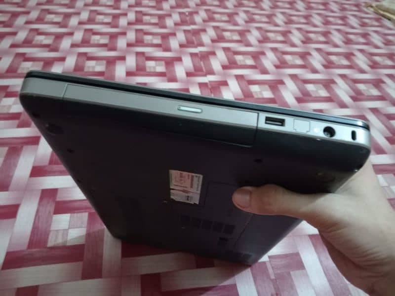 amazing HP original laptop g62 with free genuine laptop charger 2
