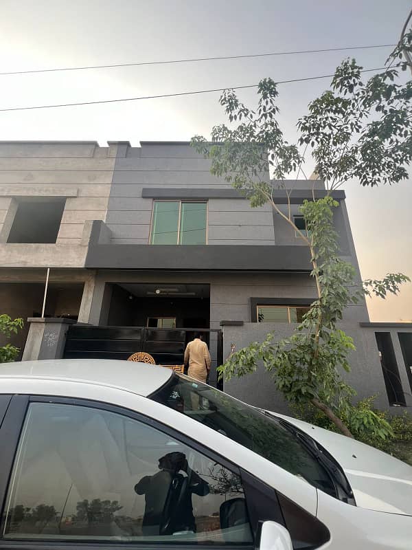 5 Marla House Is Available For Sale In Park View City Platinum Block Lahore 0