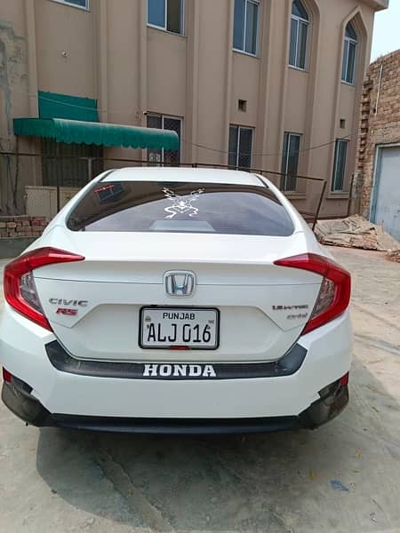Honda Civic Oriel 2018 7
