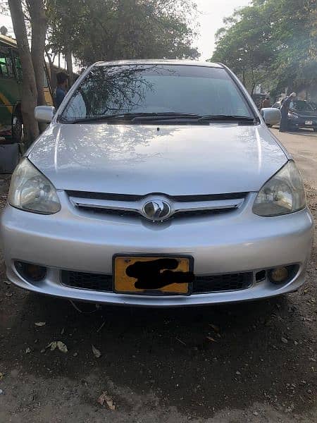 Toyota Platz 2003 3