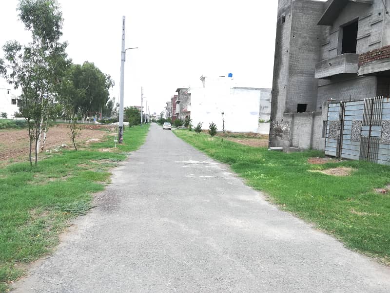 5 Marla Balloted Instalments Plot Available for sale in Badar Block Sector B, SA Gardens Lahore 47