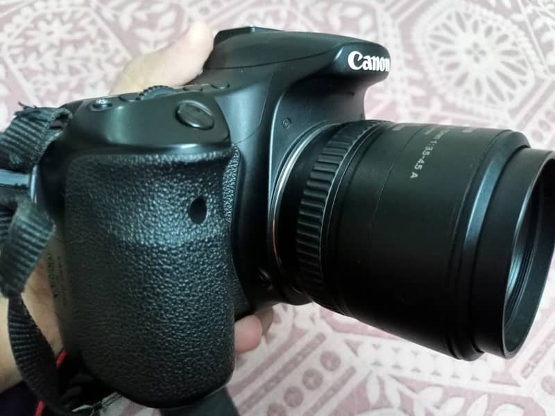 Canon 60d camera with badly and accessories 6