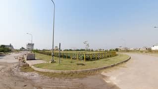 In Park Enclave Of Park Enclave, A 1 Kanal Residential Plot Is Available 0