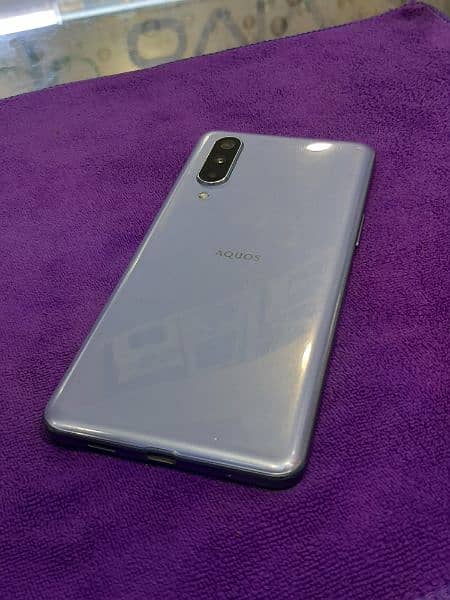 Aquos Zero5g basic 6Gb 64Gb 3