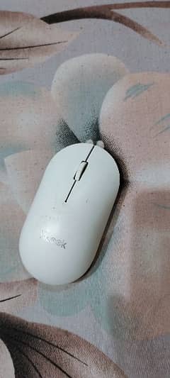 HILOOK MOUSE. . . WIRELESS. . . . CONTACT NUMBER 03146775785 0