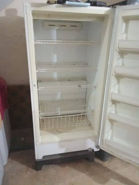 Refrigerator imported white color 5