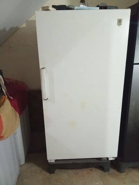 Refrigerator imported white color 7