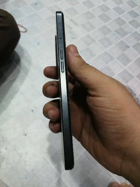 oppo a57 pta OK bilkul new sat 4