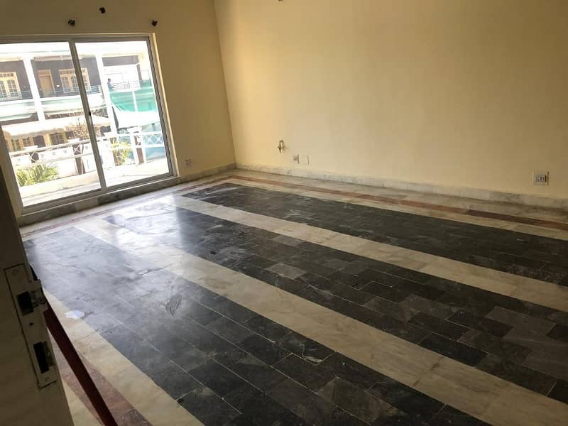 2800 Sq Feet Upper Portion Available For Rent In I-8 Sector Islamabad 2