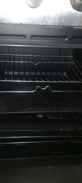 Electric & Gas Oven Ok Condition 2