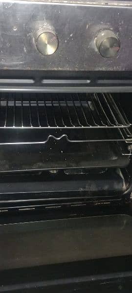 Electric & Gas Oven Ok Condition 4