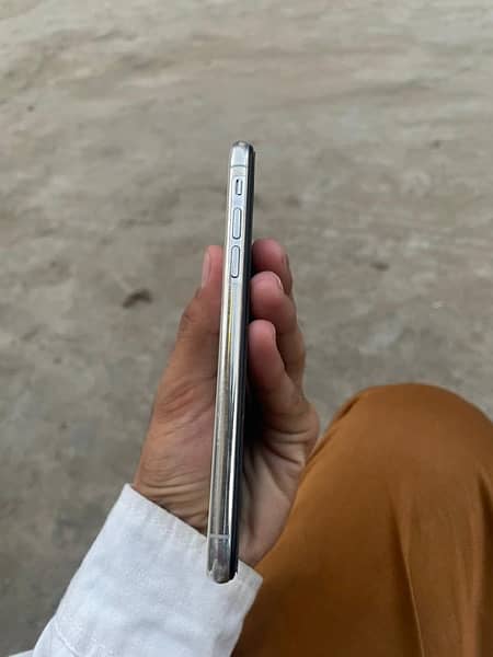 IPhone X non pta 64gb White colour 1