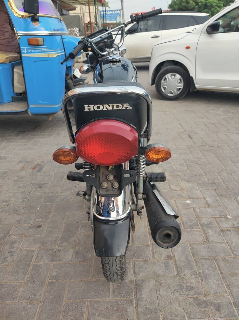 Honda 125 2023 Karachi number 3