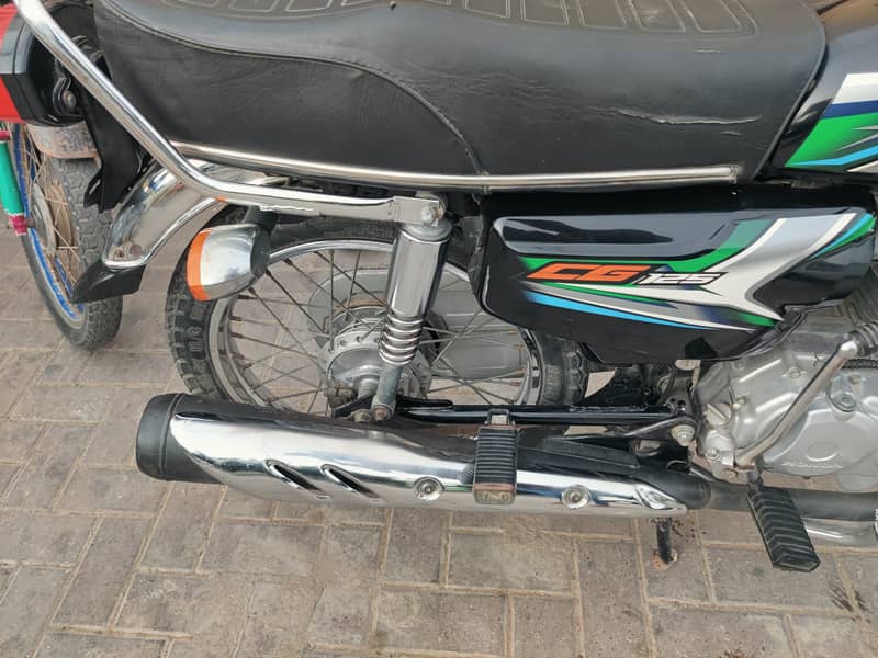Honda 125 2023 Karachi number 5