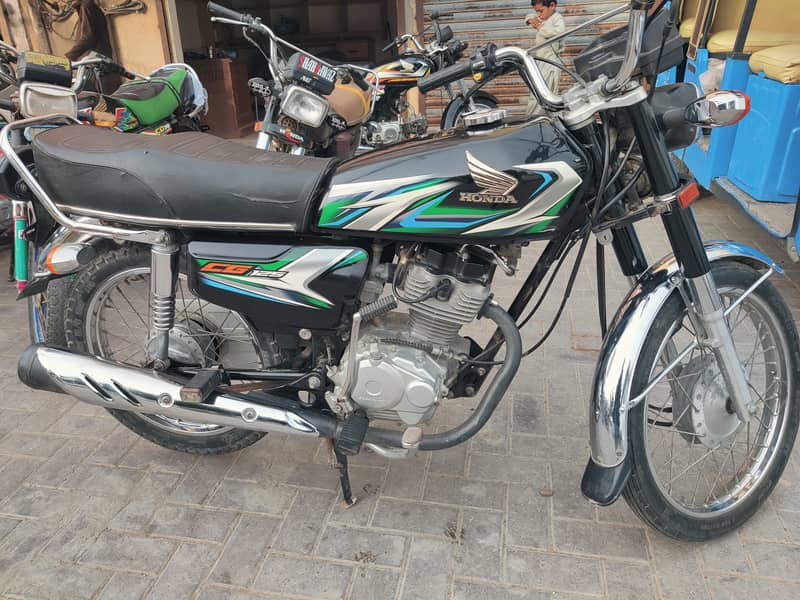 Honda 125 2023 Karachi number 7