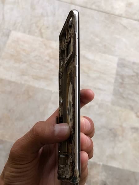 samsung s8 housing available all ok 2