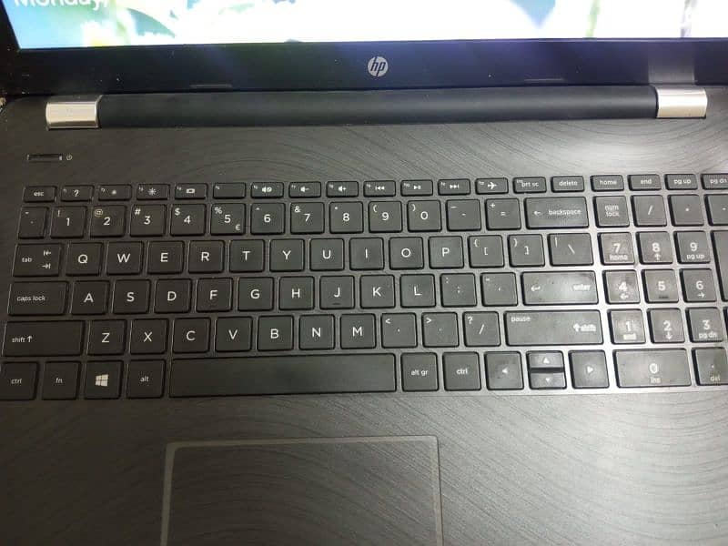 Hp Core i3 6th Gen Laptop for Sale 3