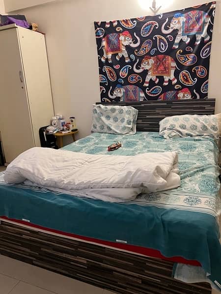 QUEENBED w MATTRESS FOR SALE 0