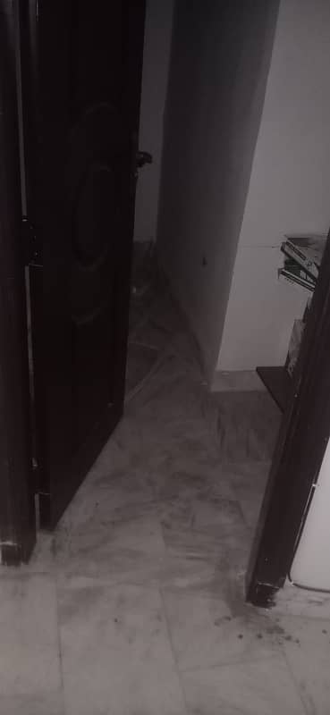 3 BED UNFURNISHED 2300 SQUARE FLAT AVAILABLE FOR RENT IN KHUDADAD HEIGHTS . 3