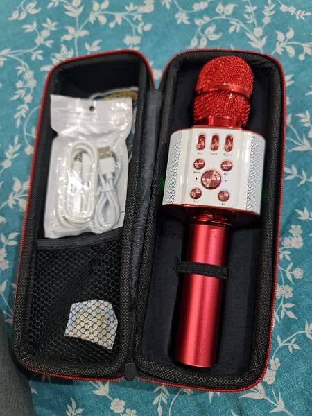 BANAOK Karaoke Mic with bluetooth speaker built in 8