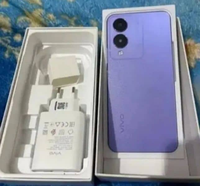 Vivo Y17s 6+6/128 10/10 With box and charger 4