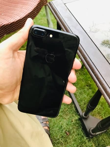 Iphone 7 Plus 256GB Pta Approved 1