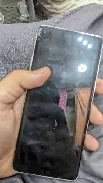 one plus 8 slightly broken 3