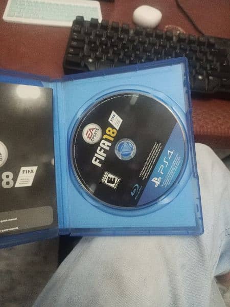 FIFA 18 PS4 2