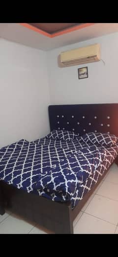 ONE BED FULL FURNISHED FLAT AVAILABLE FOR RENT IN MAIN DOUBLE ROAD PLAZA E11 ISLAMABAD.