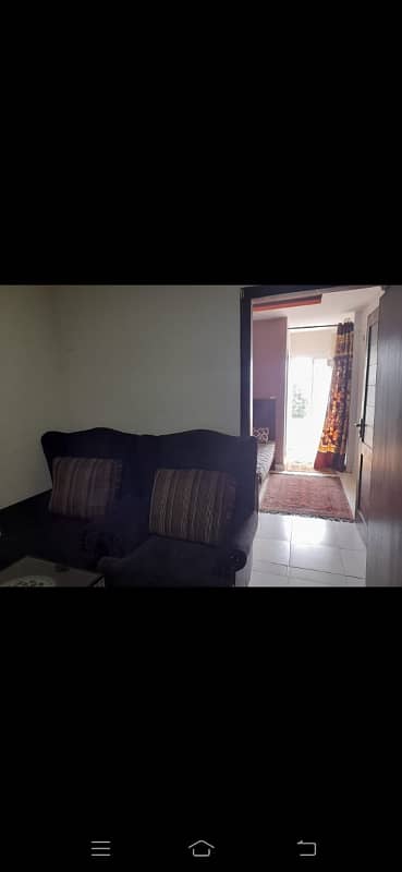 ONE BED FULL FURNISHED FLAT AVAILABLE FOR RENT IN MAIN DOUBLE ROAD PLAZA E11 ISLAMABAD. 2