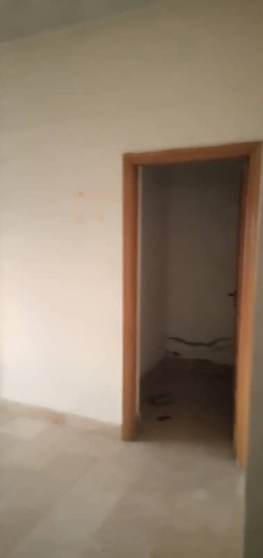 Ground Floor Flat For Sale Extra land 2400 seqfet 7
