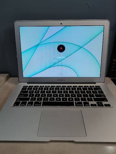 Apple Macbook Air 2016 0