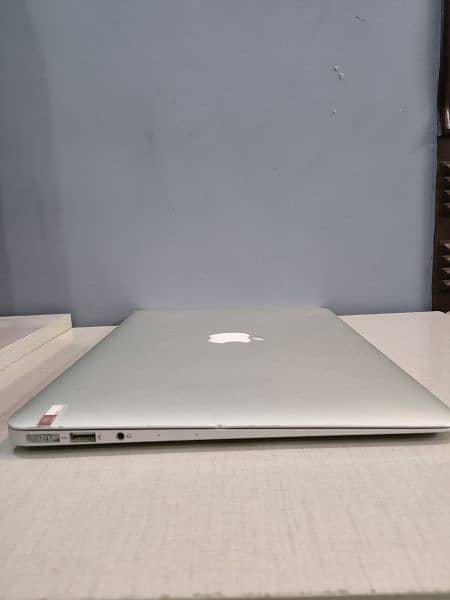 Apple Macbook Air 2016 4