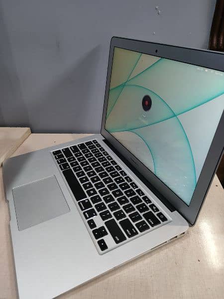 Apple Macbook Air 2016 6