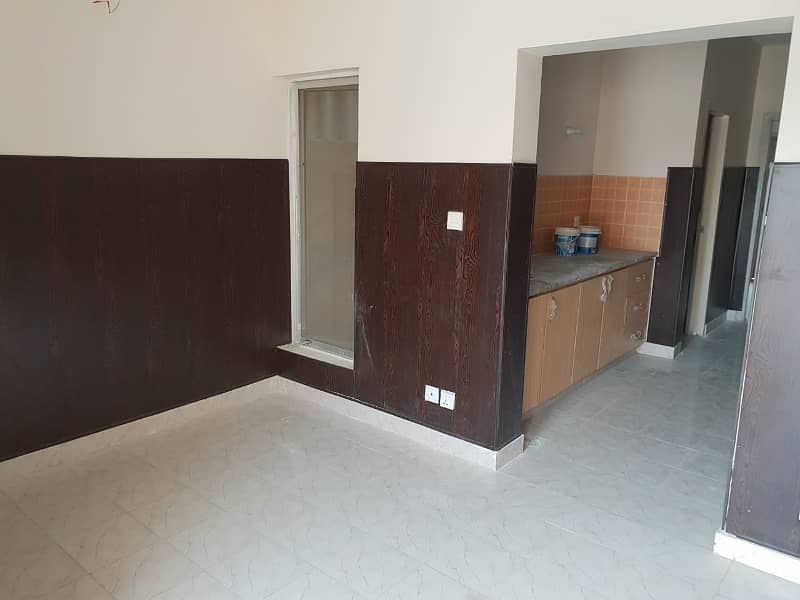 Beautiful 3 Marla Ground Floor Portion For Rent In Eden Abad Lahore 4